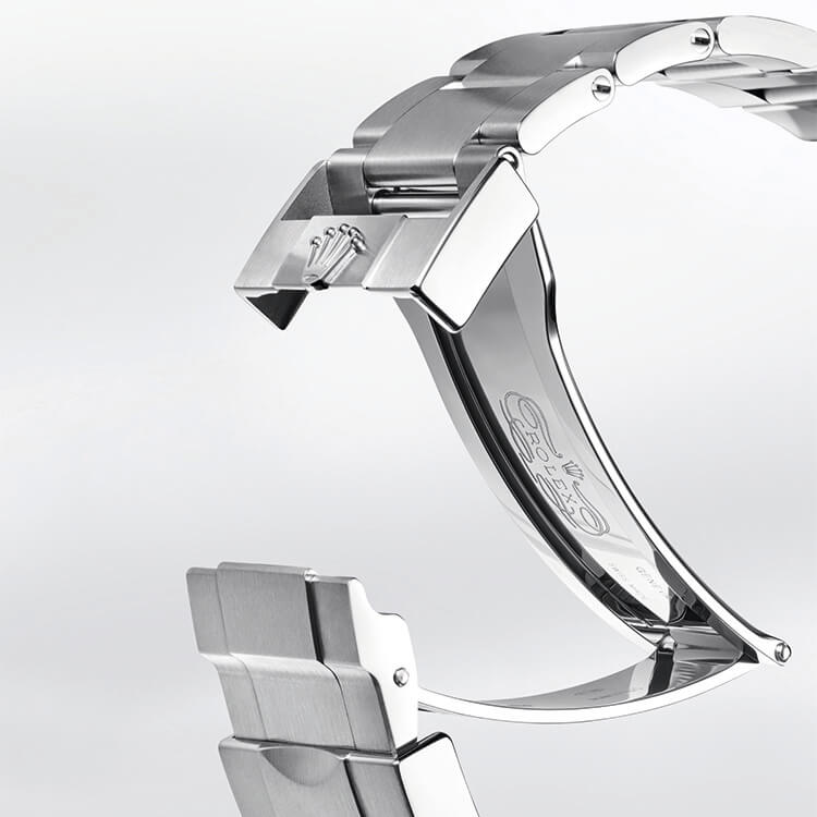 Avventurarsi oltre i limiti del possibile - bracciale Oyster a tre file